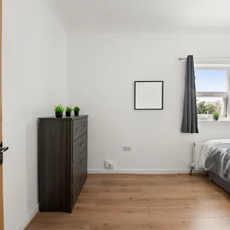 Central Reading - 3 Bed Apartment Exterior photo