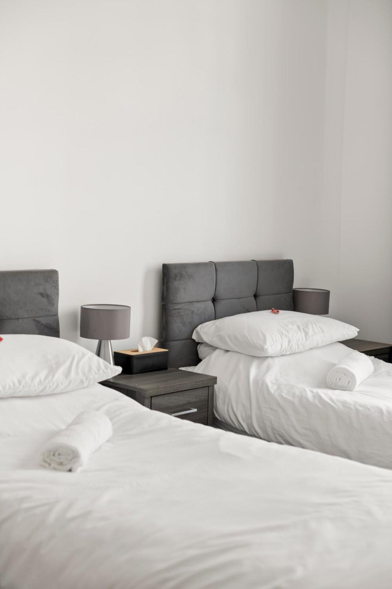 - 3 Bed Apartment